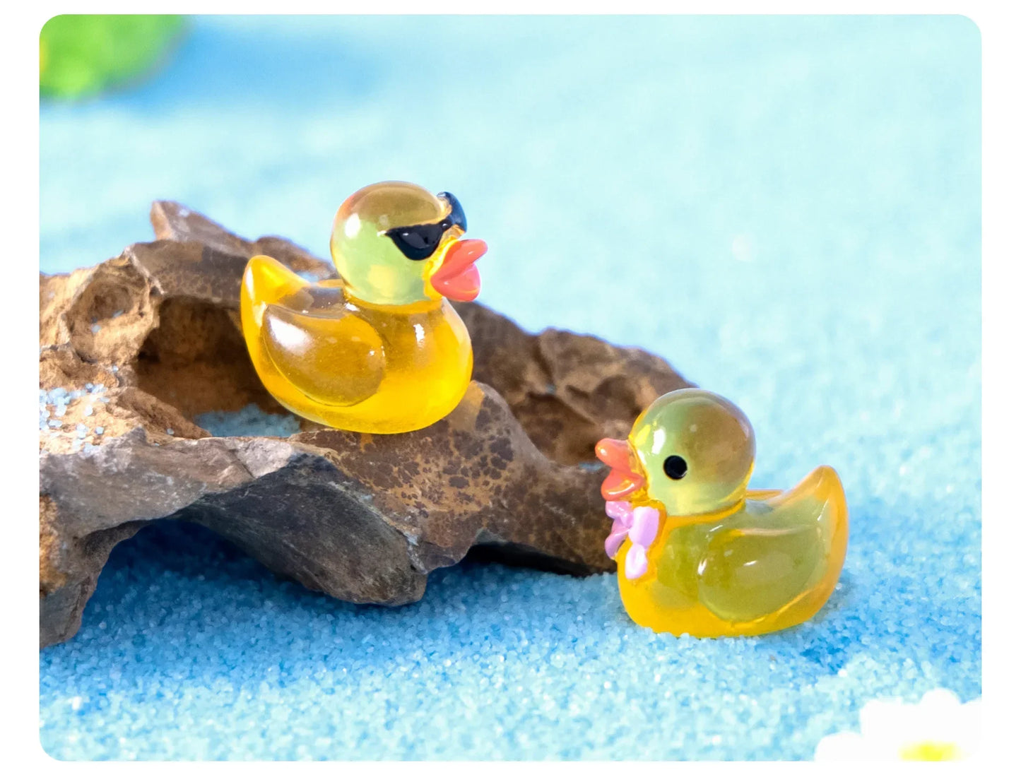 50 pcs Mini Multi-Color Luminous Duck Ornament Miniature Figures Tiny Duck Micro Fairy Garden Landscape Fairy Garden Home Decor