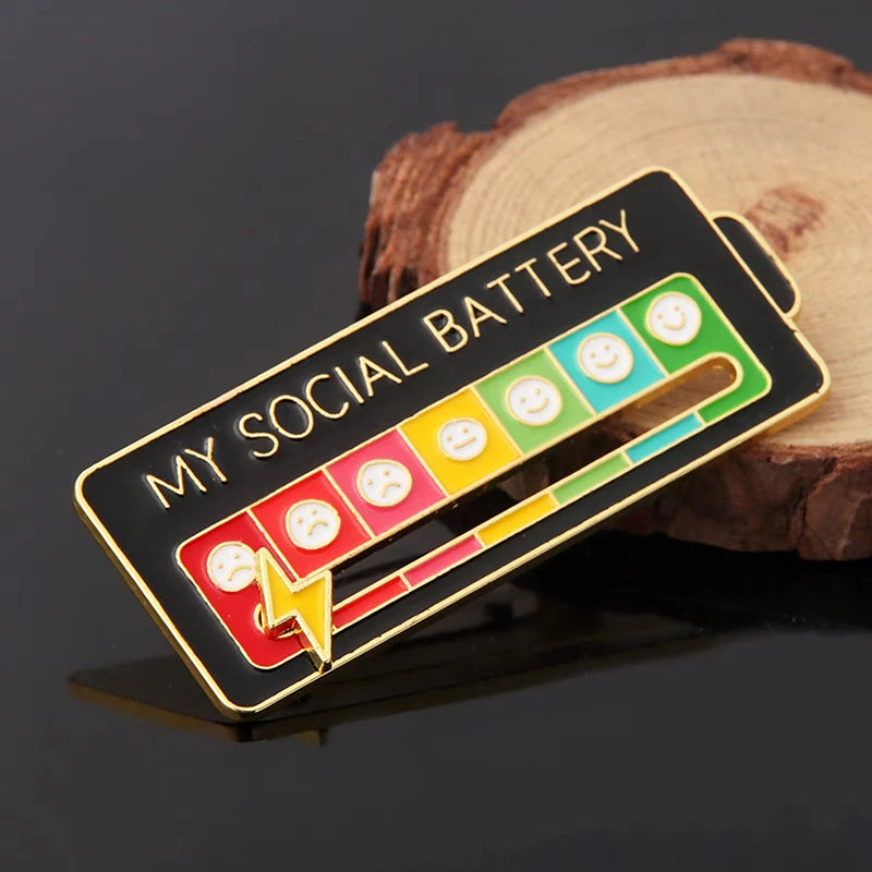 Mood Conversion Energy Brooch for Women Men My Social Battery Badge Expression Pins Brooches on Clothes