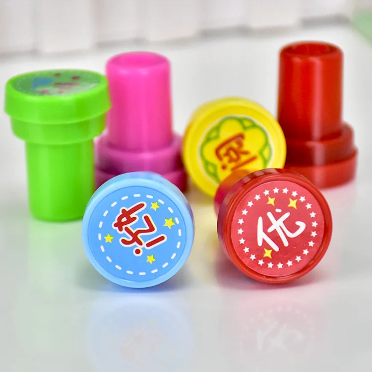 6pcs Assorted Stamps for Kids Self-ink Stamps Children Toy Stamps Smiley Face Seal Scrapbooking DIY Painting Photo Album Decor